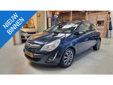 Opel Corsa 1.4-16V Connect Edition Navi, Bluetooth, LMV, airco....