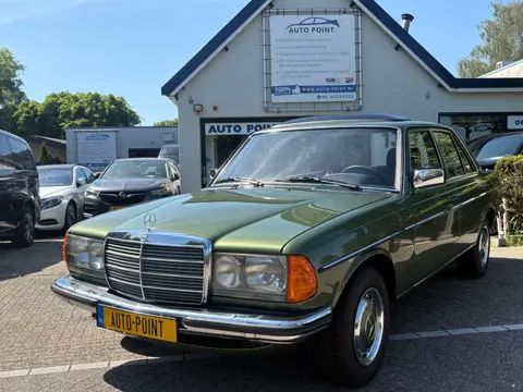 Mercedes-Benz 200-280 (W123) 280 AUTOMAAT/UNIEK MOOI/SCHUIFDAK/OLDTIMER