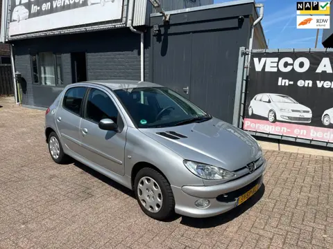 Peugeot 206 1.4-16V Air-line 3 airco 5 deurs