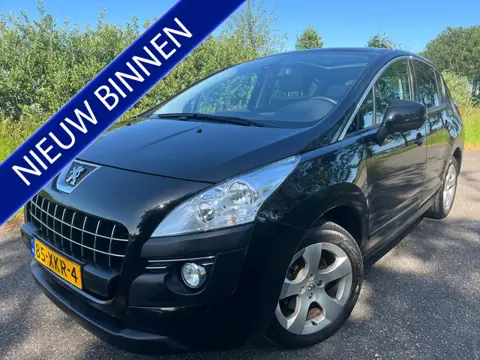 Peugeot 3008 1.6 | Clima | Cruise | Panodak | Trekhaak | APK juni 2027