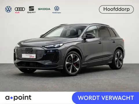 Audi Q6 e-tron S edition quattro 100 kWh 385pk | Komt eind juni binnen | Panoramadak |  Luchtvering 