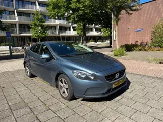 Volvo V40 1.6 D2 Momentum Airco Cruise PDC NW APK