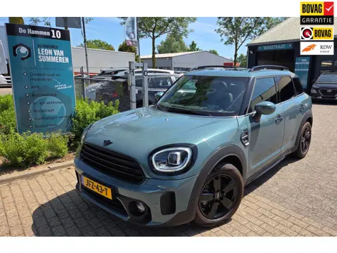 Mini Mini Countryman 1.5 Cooper Automaat l Panorama dak l Keyless Entry l Headup display l Navi l St