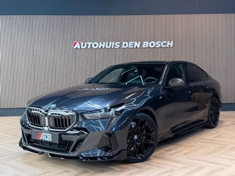BMW 5-serie 520i M Sport - Pano Keyles - HeadUp - Carbon
