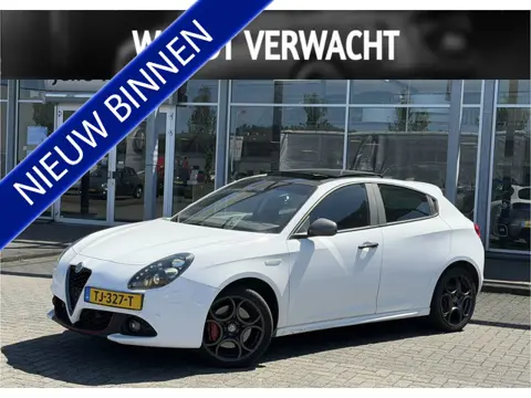 Alfa Romeo Giulietta 1.4 Turbo MultiAir Super | Wordt verwacht, bel voor een afspraak!