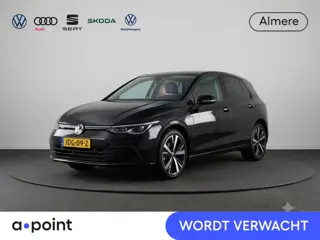 Volkswagen Golf 1.5 eHybrid Life Edition 204 pk Automaat (DSG) | Verlengde garantie | Navigatie via 