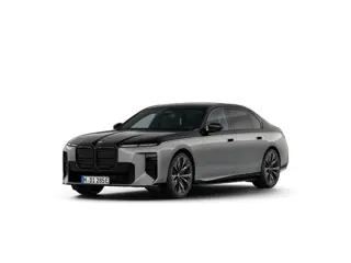 BMW i7 50 xDrive | NW Model | Leverbaar 08-2026 | Two-Tone | M-Sport Pro | 22'' | B&W | Theatre Scre