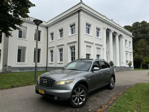 Infiniti FX 35 V6 AUT SCHUIFDAK (bj 2004)