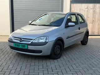 Opel Corsa 1.2-16V Comfort Radio 3mnd APK rijd goed elektrische ramen