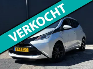 Toyota Aygo 1.0 VVT-i x-play | Bluetooth | Camera | Dealer Onderhouden