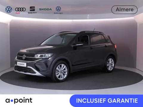 Volkswagen T-Cross 1.0 TSI Life Edition Goal 95PK | Navigatie | Parkeersensoren voor en achter | Sto