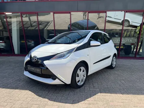 Toyota Aygo 1.0 VVT-i x-play | 2e eigenaar | Elektrische ramen | Start/Stop |