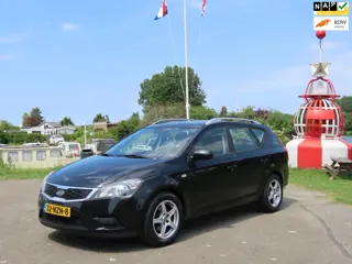 Kia Cee'd 1.4 CVVT X-tra *Rijdt Perfect ! *Geluidje in het stuurhuis