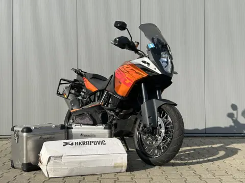 2017 KTM 1190 Adventure 150pk ABS - Koffers - Akrapovic