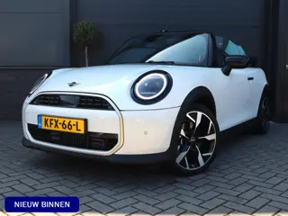 MINI Cabrio 2.0 Cooper C Favoured | HUD | Camera | Carplay | Leer | Stoel en Stuurverwarming | 18 In