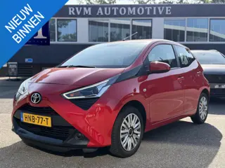 Toyota Aygo 1.0 VVT-i x-play AUTOMAAT | APPLE CARPLAY / ANDROID AUTO | CAMERA | AIRCO | ONDERHOUD UI