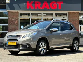 Peugeot 2008 Allure Pack Premium Plus 1.2 VTi 82 pk - trekhaak - all seasons