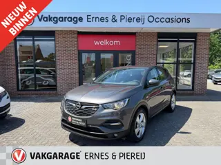 Opel Grandland X 1.2 Turbo Business Executive
