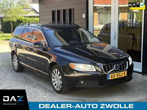 Volvo V70 1.6 T4 Limited Edition Aut/Ecc/Leer/Navi/Trekhaak