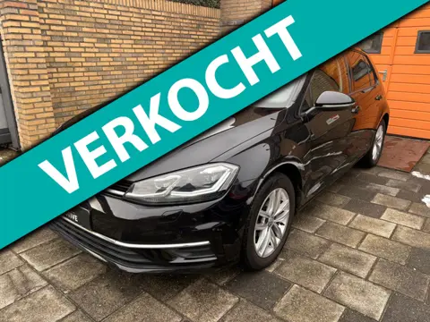 Volkswagen Golf 1.0 TSI Highline / Stoelmassage / Stuurverwarming