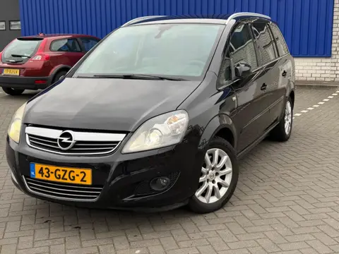 Opel Zafira 2.2 Executive/Airco/Cruise/Leer/LMV/PDC/NAP/Trekhaak