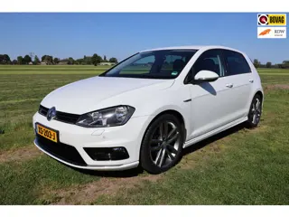 Volkswagen Golf 1.2 TSI R-Line Lounge Connected Series|Bluetooth|Stoelverwarming|Nette auto