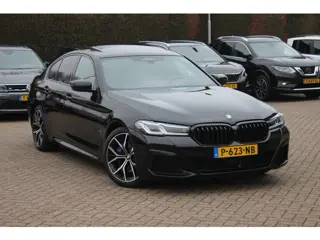 BMW 5 Serie 530e xDrive High Exe. M Sport / Trekhaak / Schuifdak / Camera / Head-up / 19'' / CarPlay