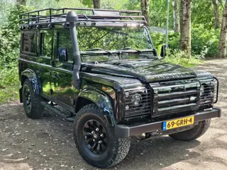 Land Rover Defender 110 2.5 TD5 Black Edition 9-zits