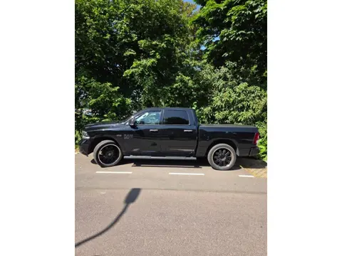 Dodge Ram 1500 5.7 V8 4x4 Crew Cab Big Horn
