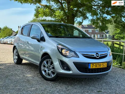 Opel Corsa 1.4-16V BlitZ |'' 42.000 Km '' + Airco + Navi Nu € 5.975,-!!!
