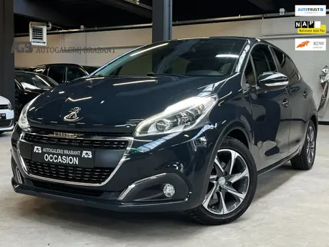 Peugeot 208 1.2 PureTech Signature/Led/Acc/Carplay