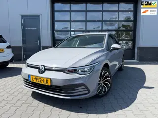 Volkswagen Golf 1.5 TSI Business trekhaak en VOL optie's