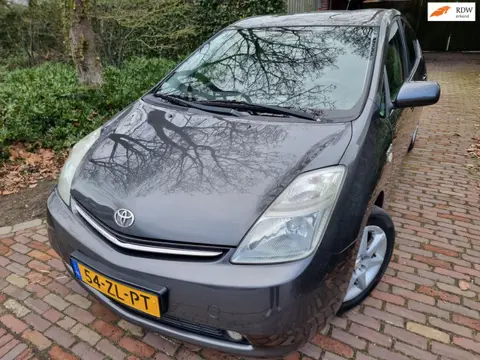 Toyota Prius HYBRID 1.5 VVT-i Tech Edition Camera/Leer/Navi