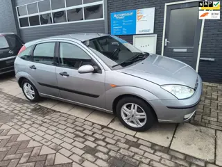 Ford Focus 1.6-16V Trend nieuwe APK en grote beurt