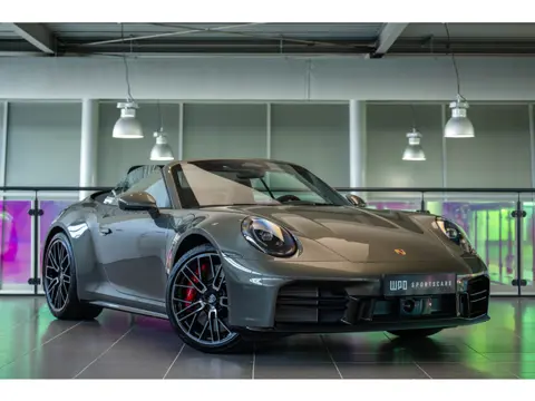 Porsche 992 Cabrio 3.0 Carrera 4S