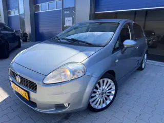 Fiat Grande Punto 1.4-16V Sport abarth uitvoering nap!!