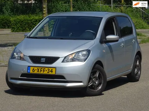 Seat Mii 1.0 Style BJ2013 5DEURS AIRCO/NAVI/APK 28-5-2027