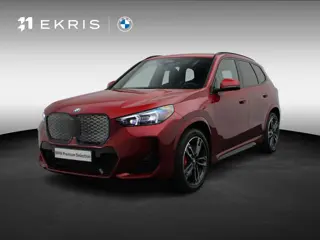 BMW iX1 eDrive20 M Sportpakket Pro | Premium Pack | Comfort Pack | Stuurwielrand verwarmd | Panorama
