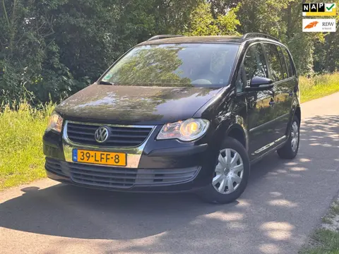 Volkswagen Touran 1.4 TSI Trendline | Cruise control + Navi Nu € 3.500,- !!!