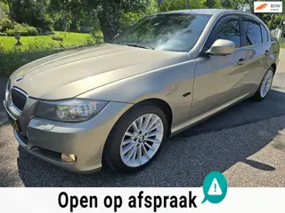 BMW 3-serie 325i/AUTOMAAT/trelhaak/airco/CC/xenon-led