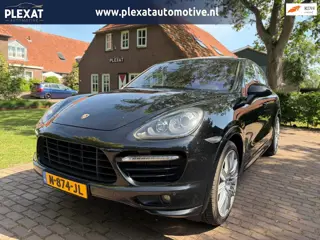 Porsche Cayenne 4.8 GTS Aut. | Schuif/kanteldak | BOSE | Dodehoek | Lederen Deurpanelen | 4X Stoelve
