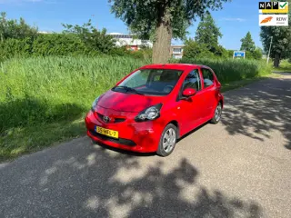 Toyota Aygo 1.0-12V + 1e Eigenaar Airco Elk Ramen 5 deurs Elk Ramen