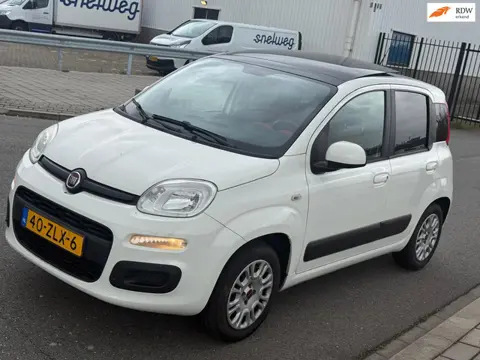Fiat Panda 0.9 TwinAir Lounge_PANORAMADAK_AUTOMAAT_NETTE AUTO