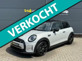 Mini Electric MINI Yours *pano *leder *stoelv. *carplay *17"
