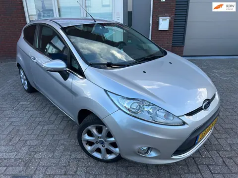 Ford Fiesta 1.25 Titanium / Airco / AUX / NAP / LM