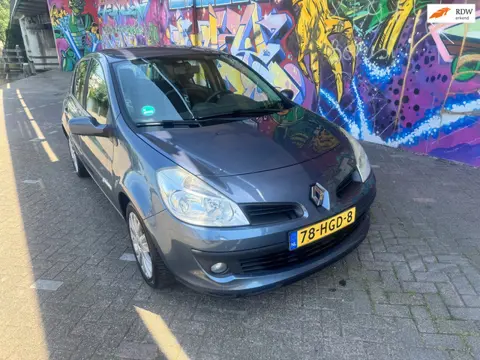 Renault Clio 1.2-16V Special Rip Curl zeer mooie auto rijd heerlijk onderhoud historie aanwezig airc