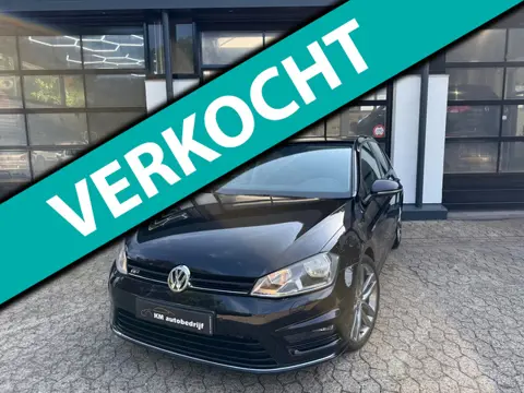 Volkswagen Golf 1.2 TSI R-Line *Nap*clima*Nav*Cruise*
