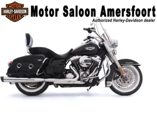 Harley-Davidson FLHRC ROAD KING CLASSIC/ ROADKING BTW-MOTOR!