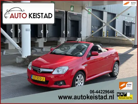 Opel Tigra TwinTop 1.4-16V Rhythm CABRIOLET AIRCO/STUURWIEL BEDIENING! 1 JAAR APK!