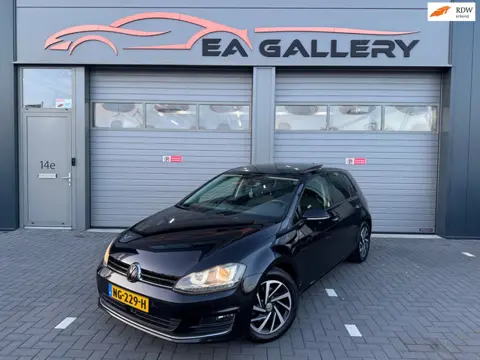 Volkswagen Golf 1.4 TSI Highline DSG PANO Automaat APK ACC PDC
